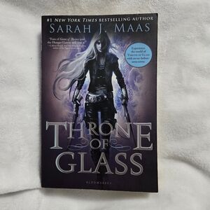 Throne of Glass Out of Print Paperback